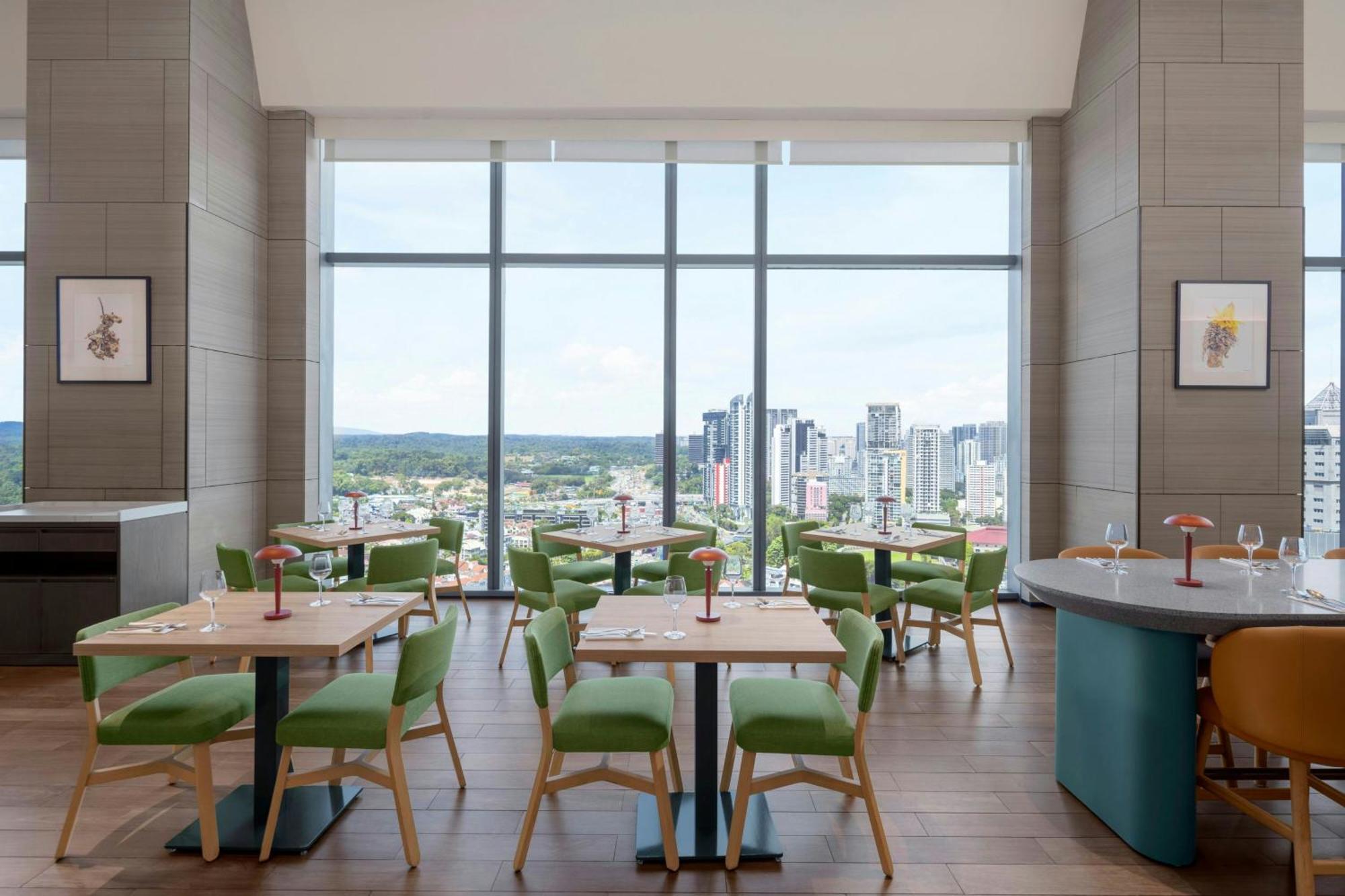 Courtyard By Marriott Singapore Novena Екстериор снимка
